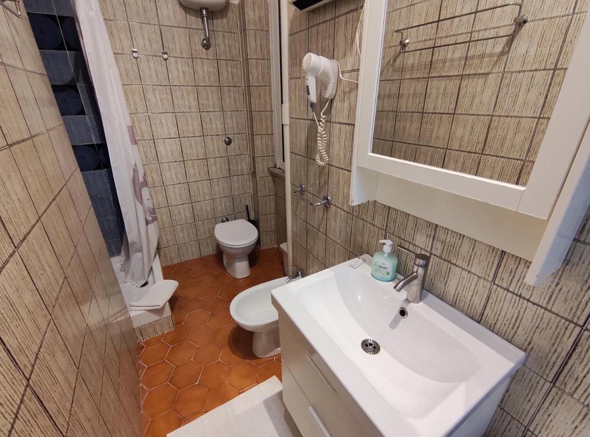 Al171 Tourist Rental Close Metro B1 - Sant'Agnese Annibaliano 로마 외부 사진